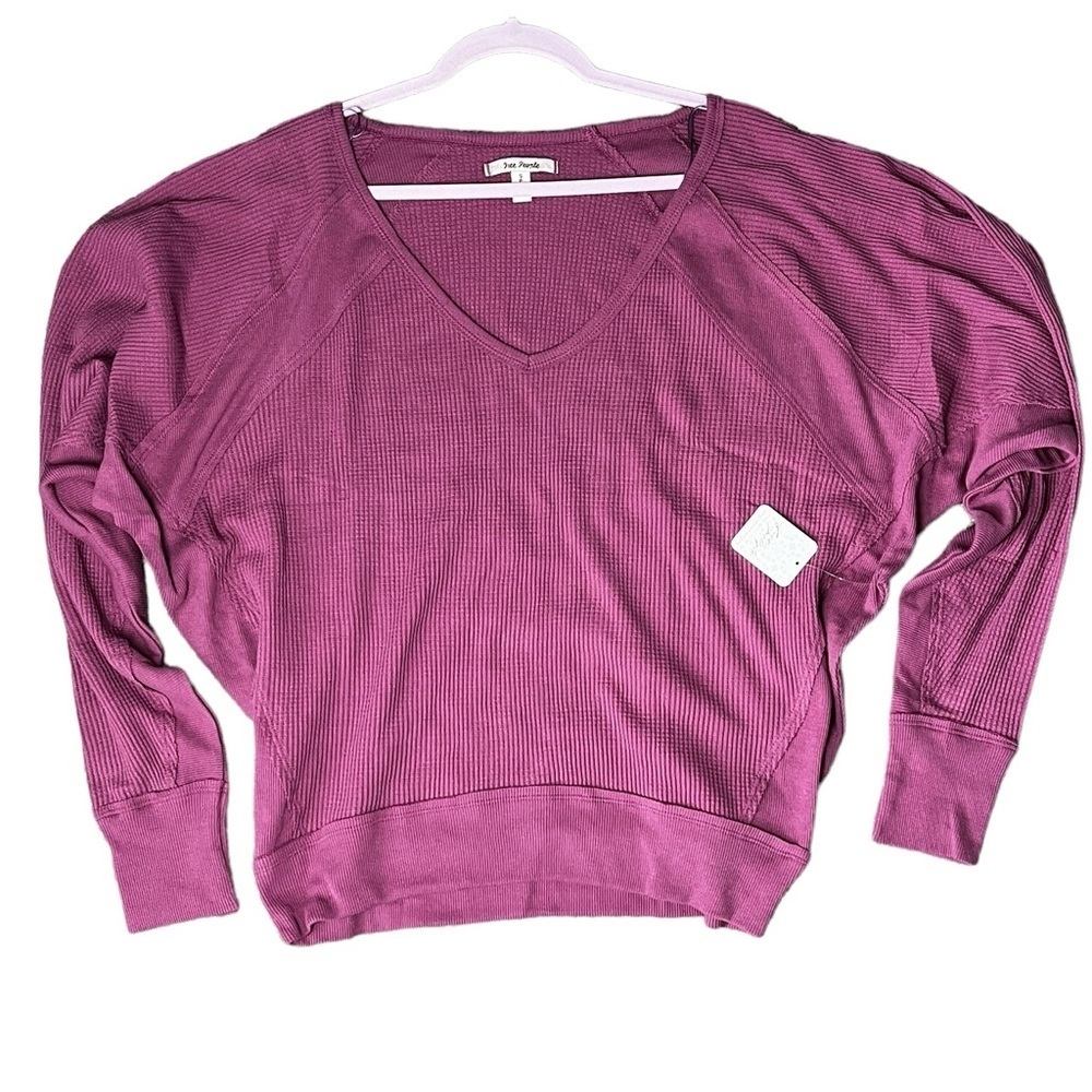 Free People Santa Clara Oversized Waffle V Neck Thermal in Mulberry S NWT - Picture 4 of 13